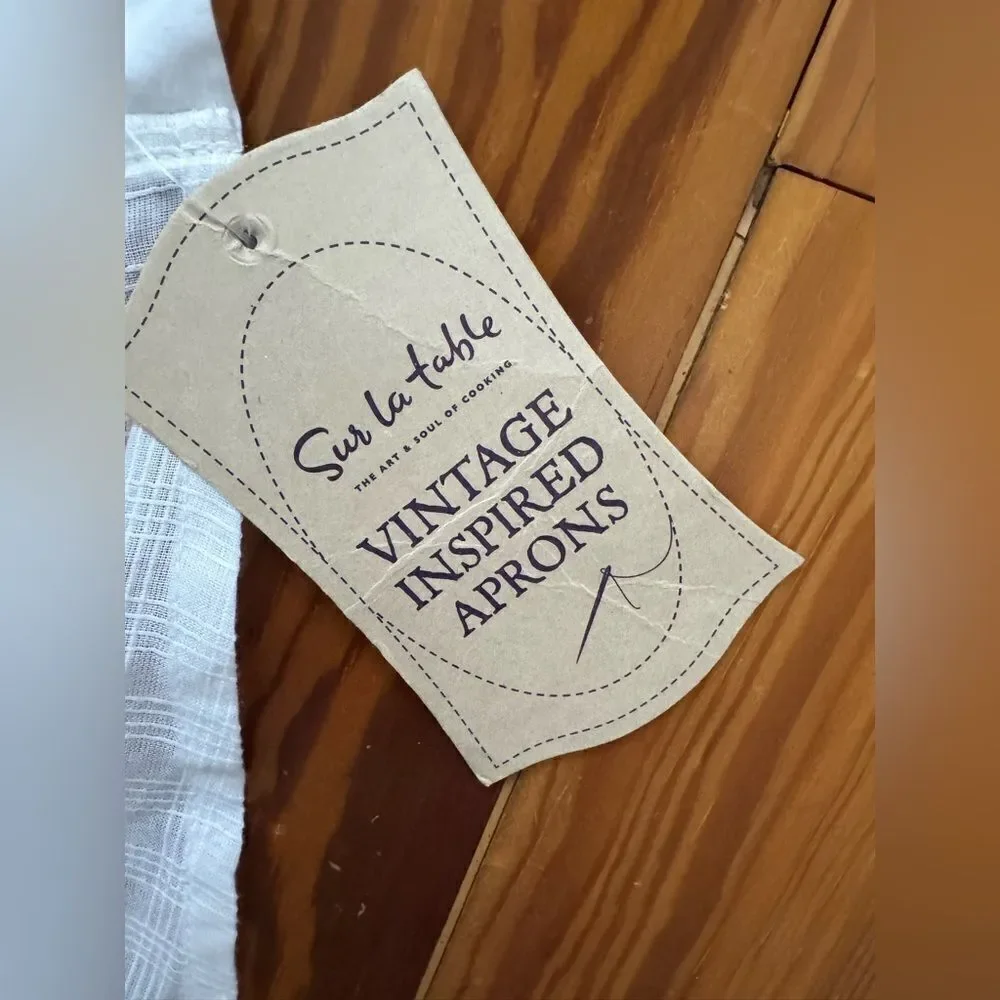 NWT Sur La Table Apron